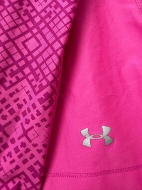 Under Armour Bright Pink Long-Sleeve Performance Tee with Patterned Sleeves